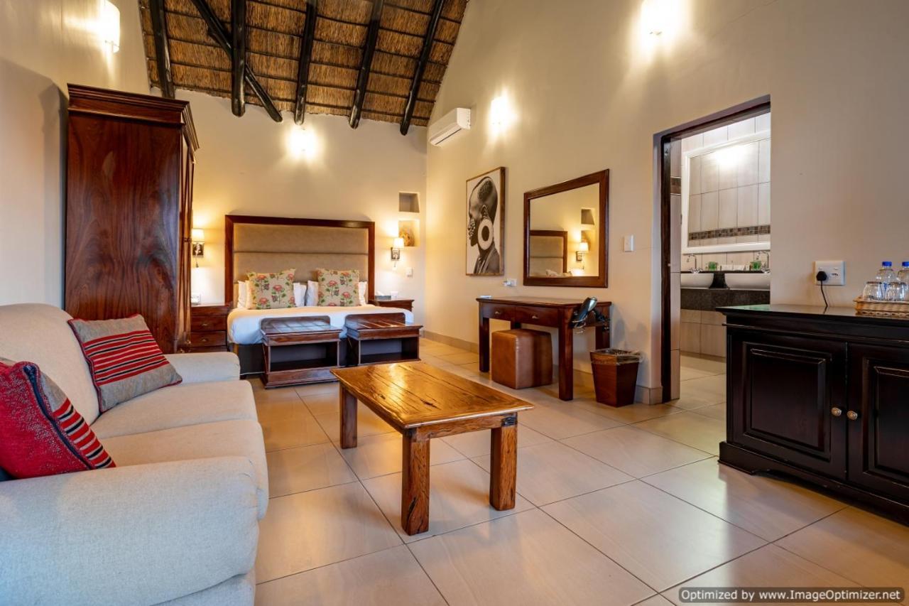 Zulu Nyala Game Lodge Hluhluwe Exterior foto